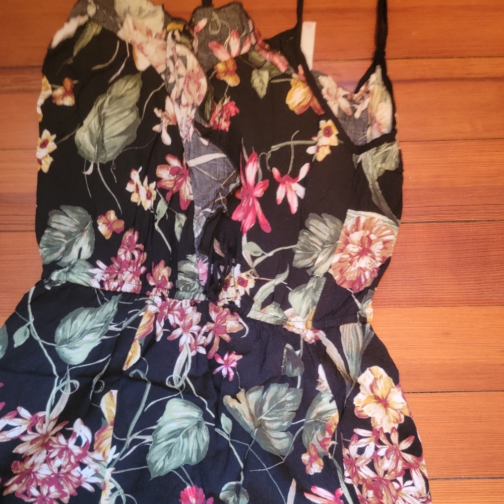 black ruffled shorts/jumper